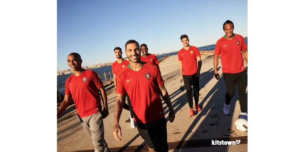 Portugal landslag VM 2018 drakter